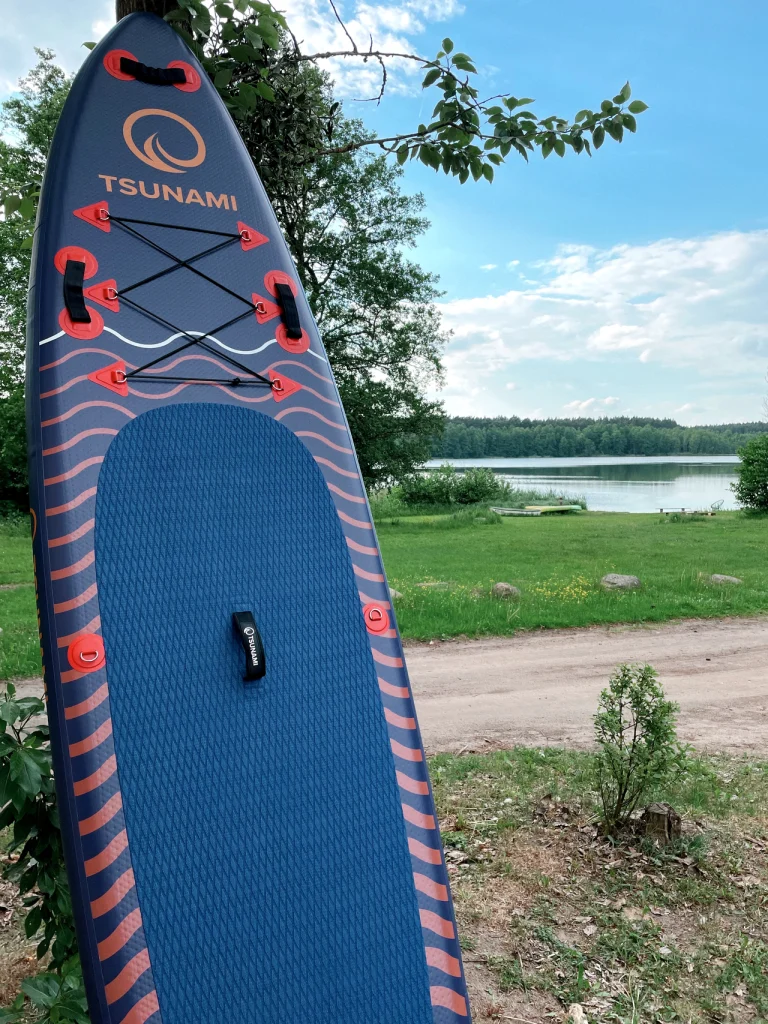 Deska SUP na jeziorze Sopień przy Domku Pod Jemiołami